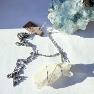 Naszyjnik z Kryształem Górskim – Kamień Czystości i Wzmocnienia Energii 🤍✨ V.2
