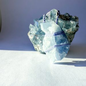 Naszyjnik z Niebieskim Kalcytem na Sznurku – Spokój, Ukojenie i Delikatna Harmonia 💙✨