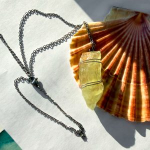 Naszyjnik z Zielonym Kalcytem – Ukojenie, Regeneracja i Spokój Serca 💚✨